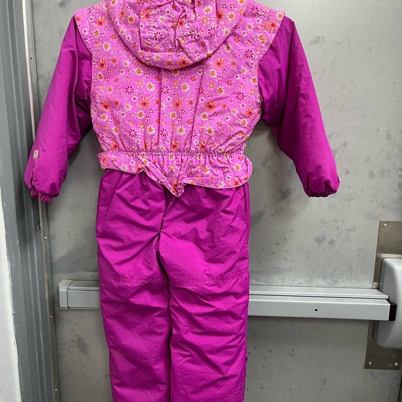 Little girls snow suit! - Picture 3 of 4